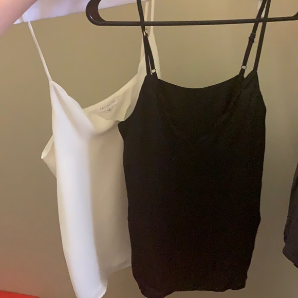 Nordstrom socialite scalloped tanks - Picture 7 of 7